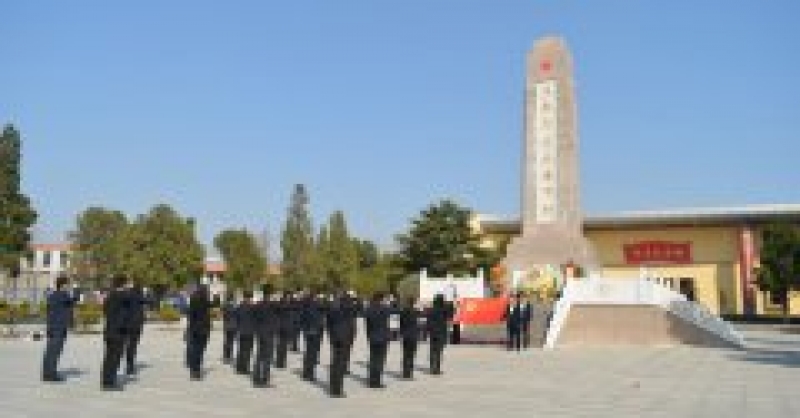 集團(tuán)團(tuán)委開展“緬懷革命先烈，弘揚(yáng)民族精神”愛國主義教育活動(dòng)