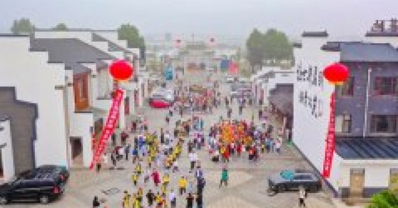 北茶商街粽香濃，千名師生頌黨恩